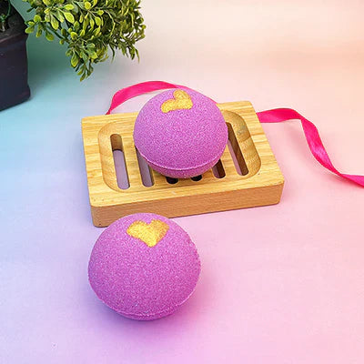 Lavish Lather Bath Bomb