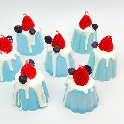 BLUEBERRY DELIGHT SCENTED CANDLE